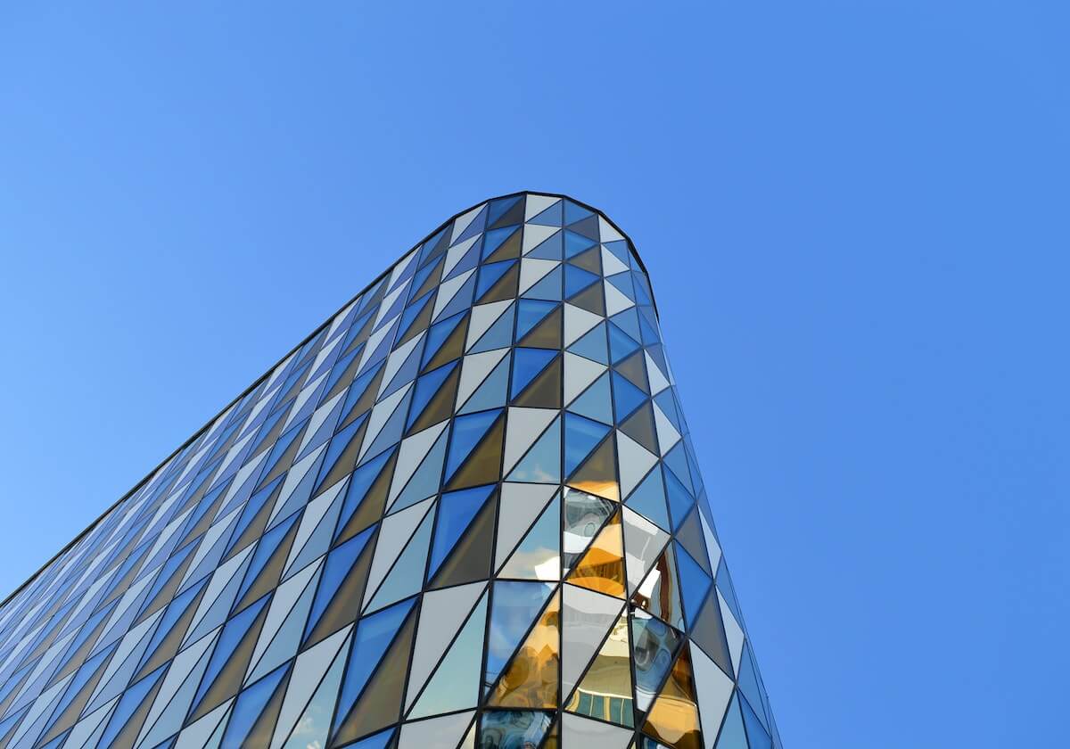 意甲知名媒体人：米兰的点球毫无争议，若要来个判罚受益排名，米兰肯定是最吃亏的球队之一