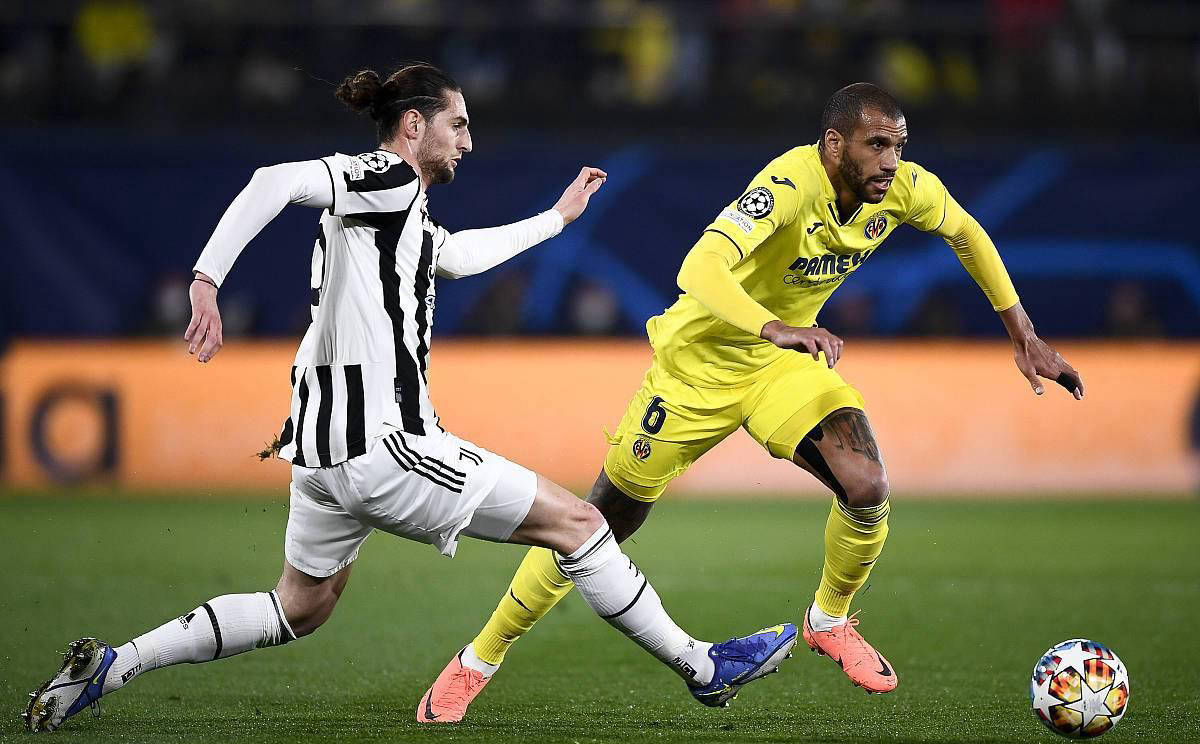 比利亚雷亚尔主场优势明显，阿贾克斯状态下滑能否迎来欧冠胜利？